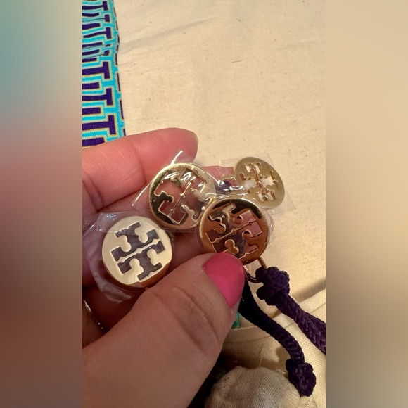 💙💜 Tory Burch Cream Dust Bags with Blue & Purple Trim / Green & Purple Trim 💜💚 - Picture 12 of 12